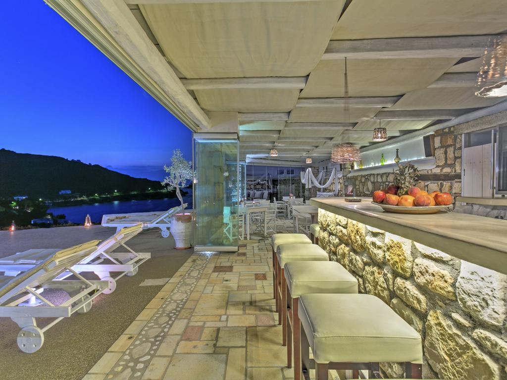 Eirini Luxury Hotel Villas Grikos Bay  Екстериор снимка